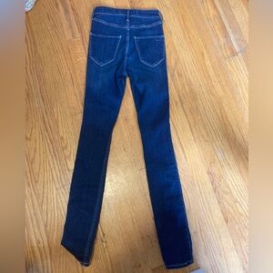 Ultra High-Rise Jean Legging